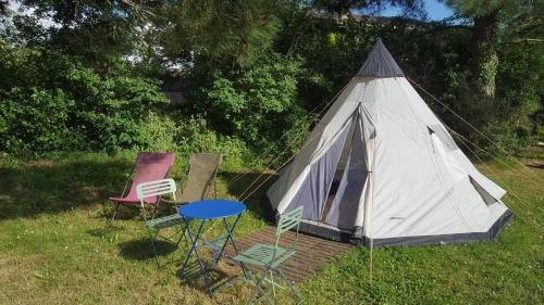 Tente Tipi équipée - carbon neutral hotel in Unknown City
