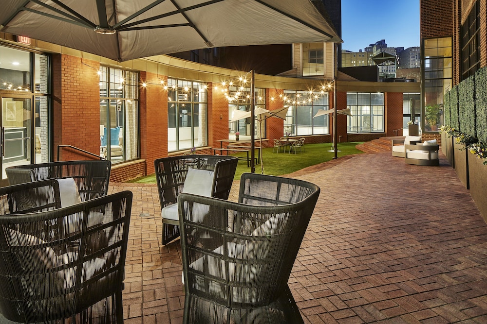 Hotel Indigo Cleveland Downtown by IHG - photo 42