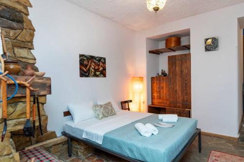 3BR Triplex w Terraces Heart of Tbilisi By Wehost