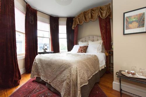 10 Clarke — Frederick — photo 5