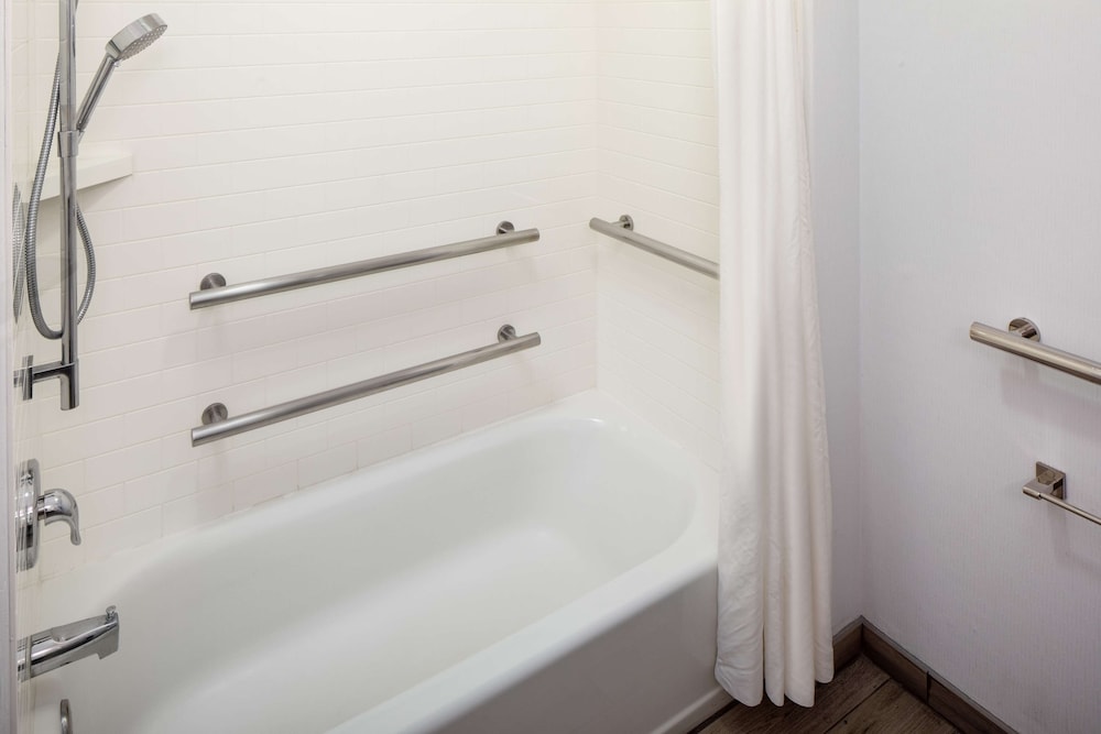 Hampton Inn & Suites Parker - photo 10