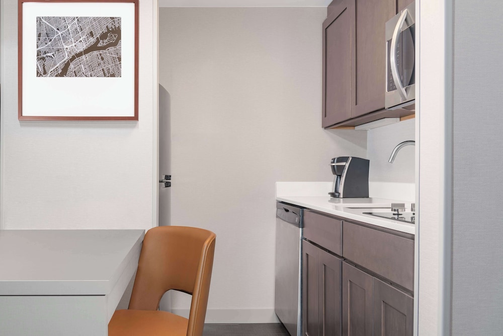 Homewood Suites by Hilton Detroit Troy - photo 21