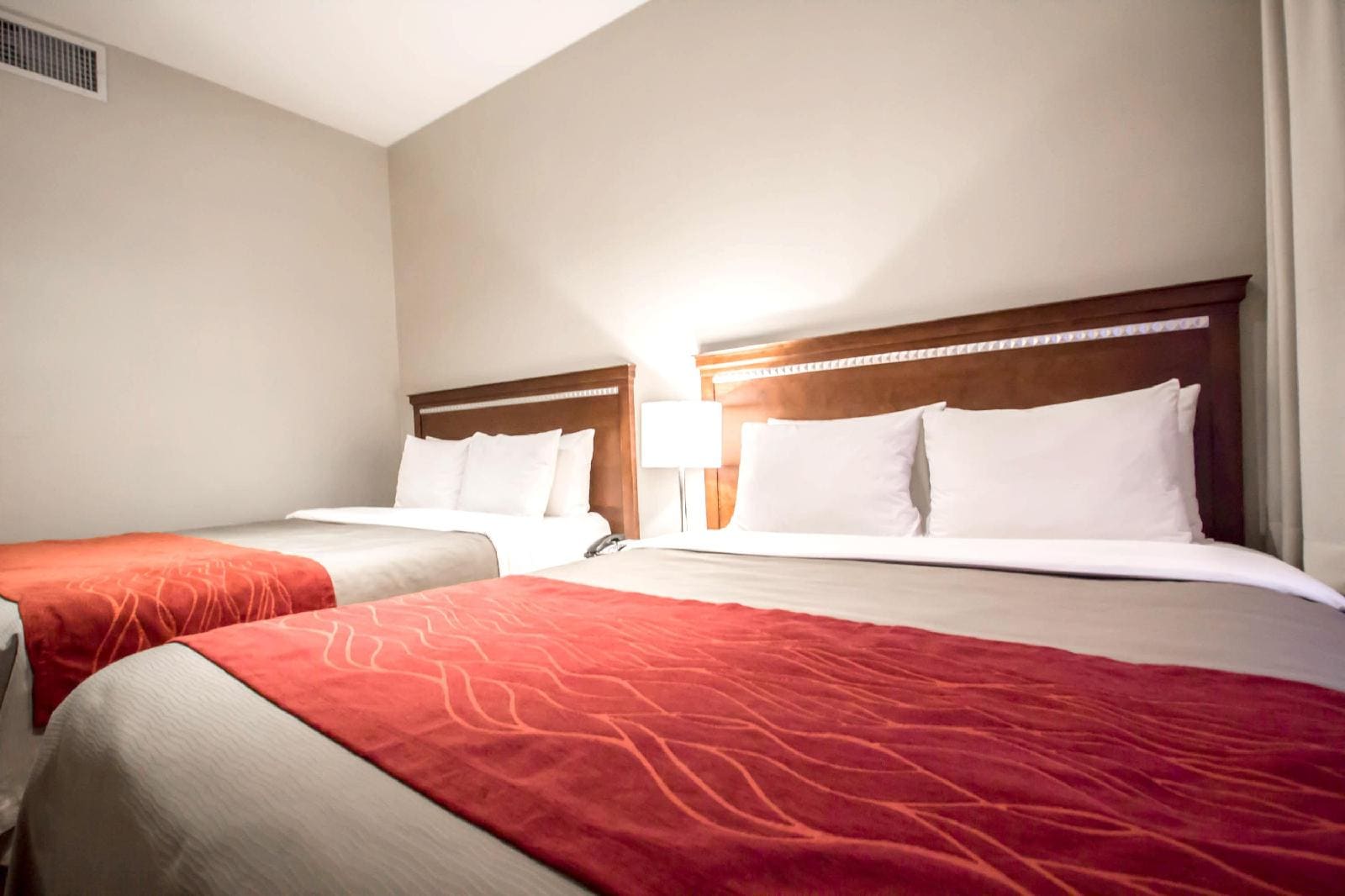 Comfort Inn Manhattan Bridge - photo 4
