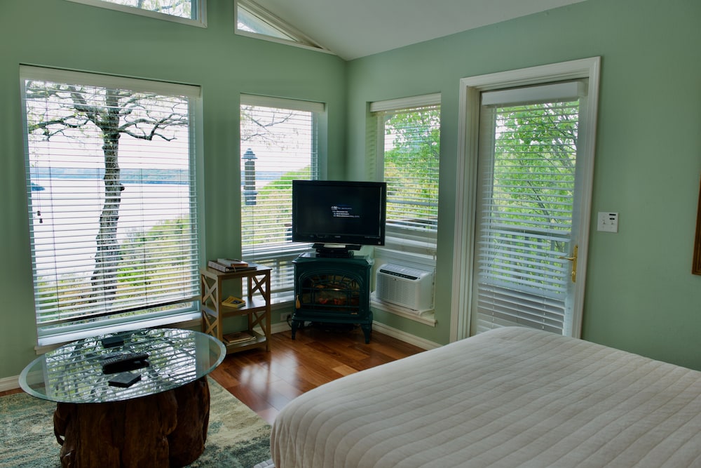Beaver Lake Cottages - photo 39