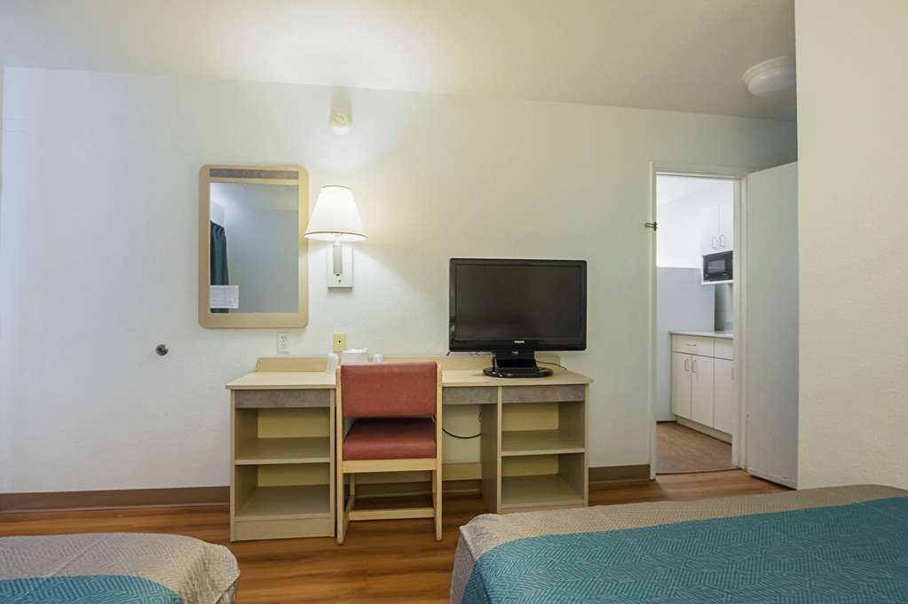 Motel 6 Rochester MN - photo 20