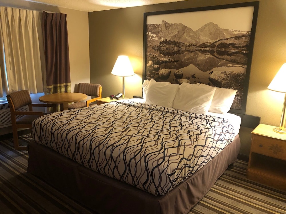 Wyo Inn - photo 10