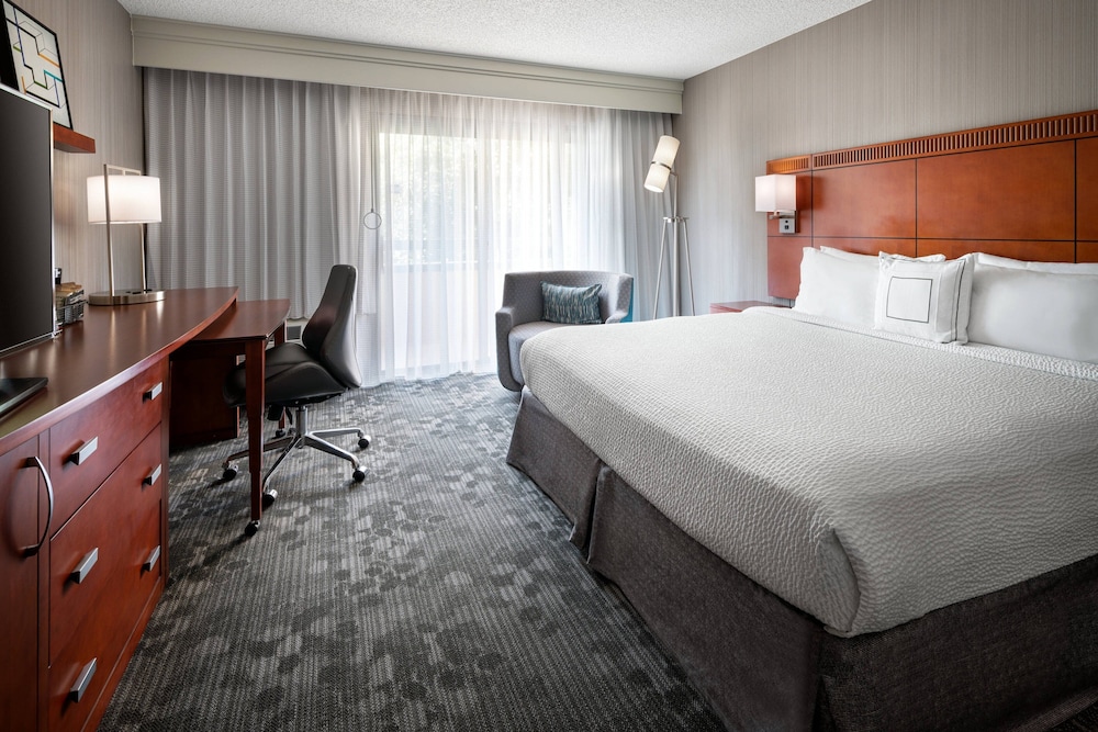 Courtyard by Marriott San Jose Cupertino - photo 6