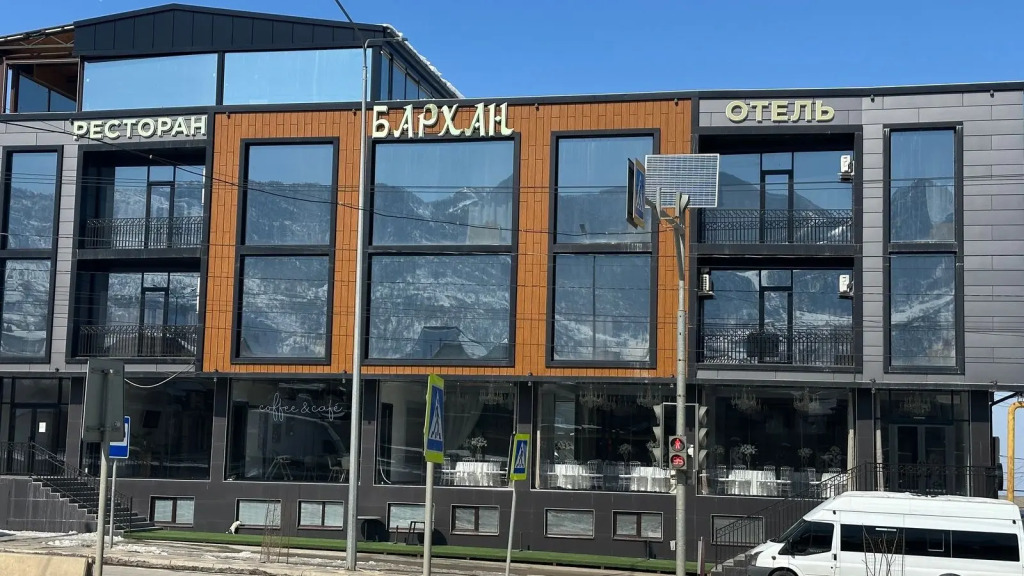 Barhan Hotel - carbon neutral hotel in Leninkent