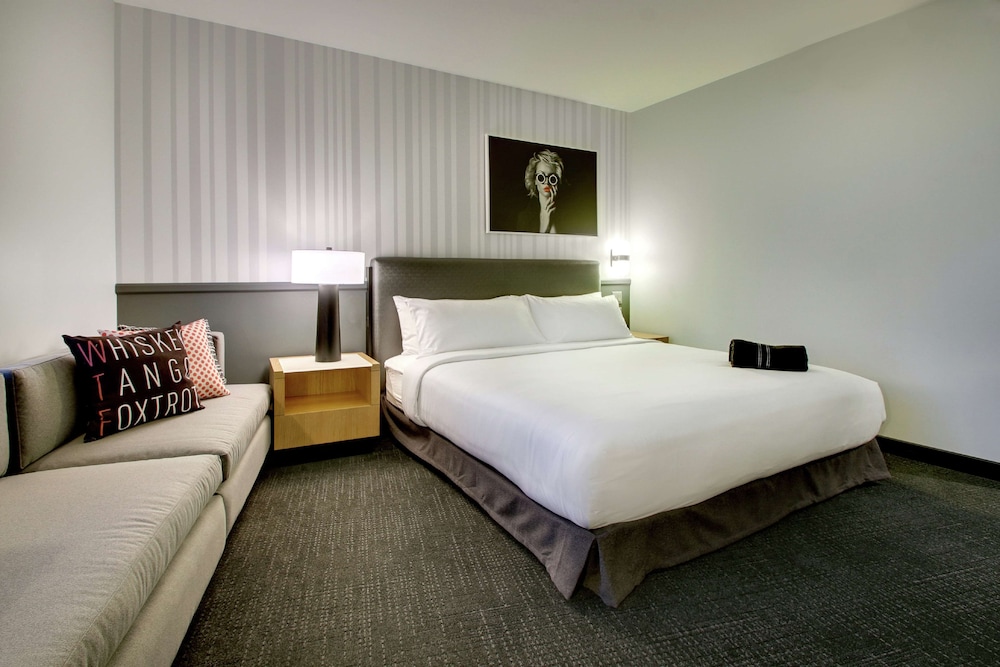 The Rose Chicago Tapestry Collection by Hilton - photo 40