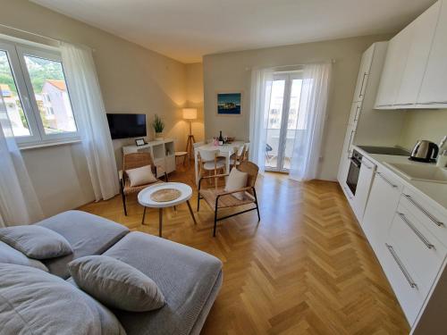 Apartments Josipa — 4-Star Luxury Hotel in Baska, Croatia