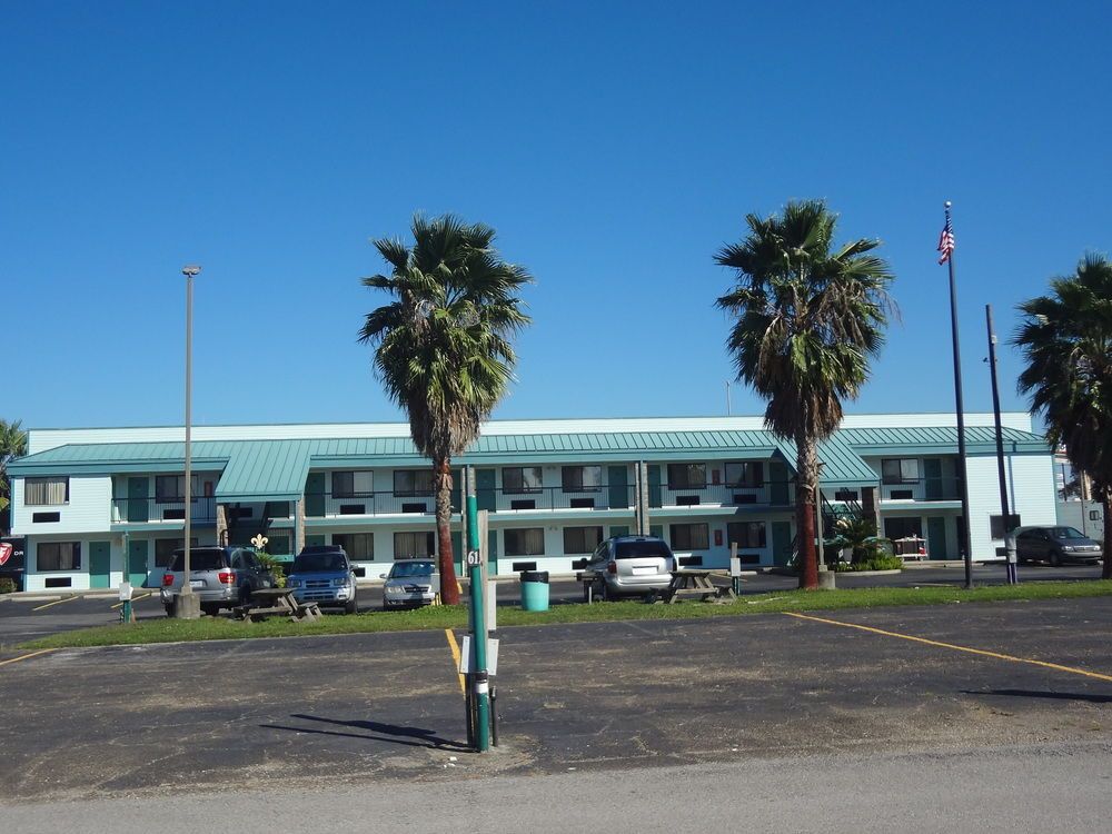 Nola Inn and Suites - photo 16