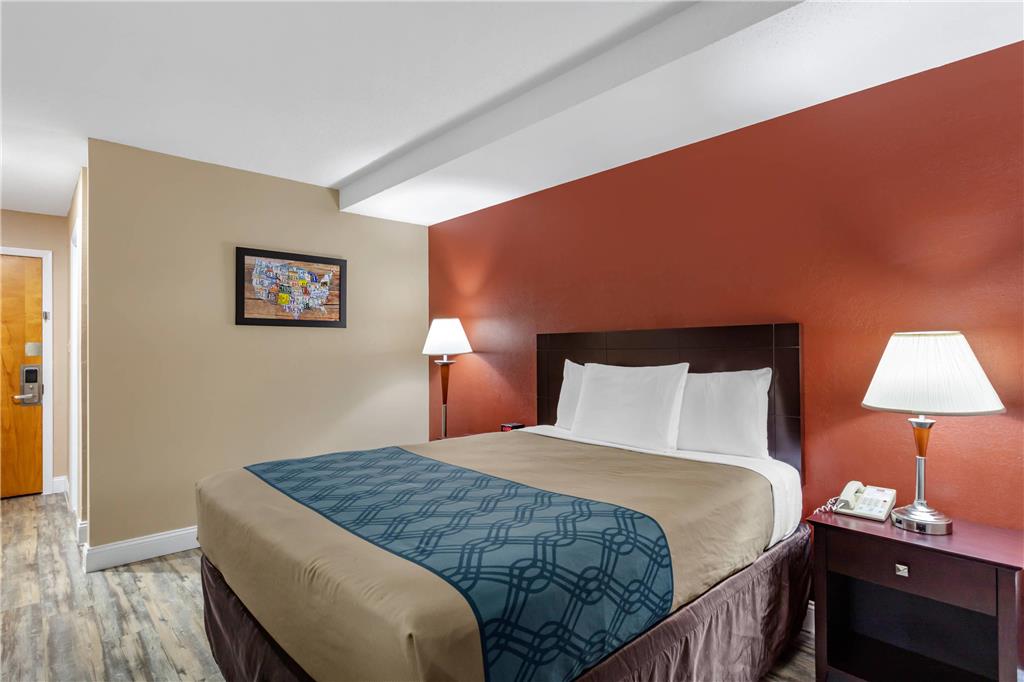 Econo Lodge Inn & Suites Old Saybrook Westbrook - photo 10