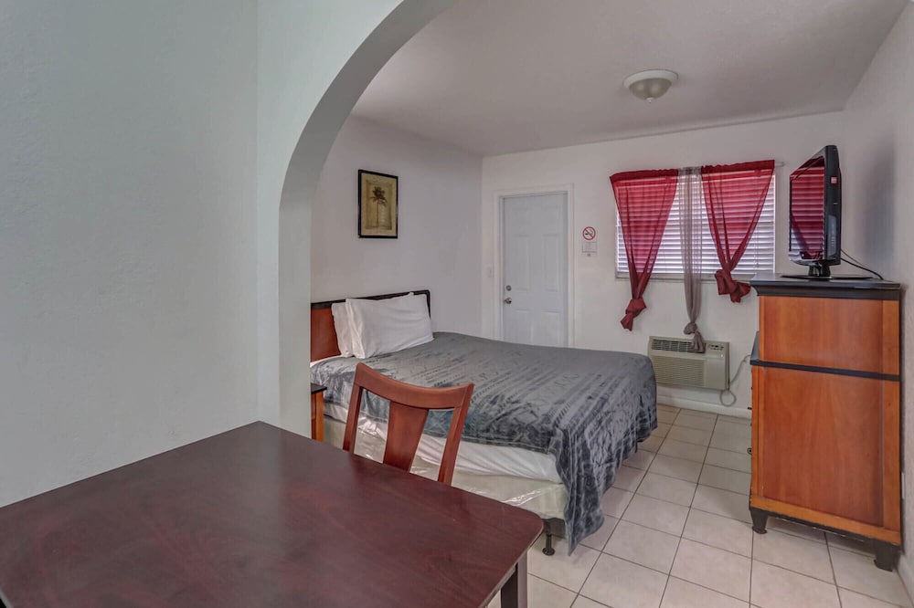Green Seas Motel - photo 53