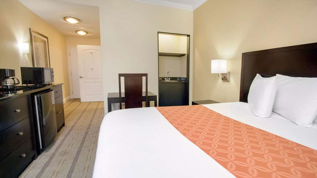 Galleria Palms Hotel - photo 48