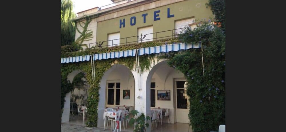 Hotel Comodoro - carbon neutral hotel in Portbou