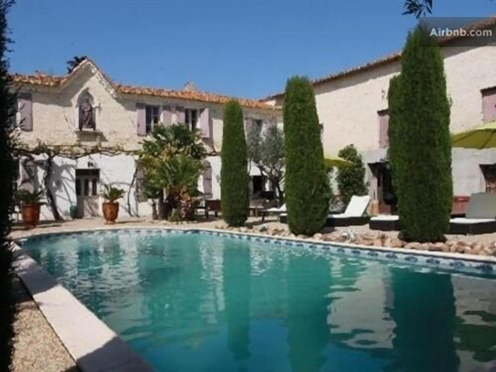 Le Domaine de la Fosse — hotel in Saint-Gilles