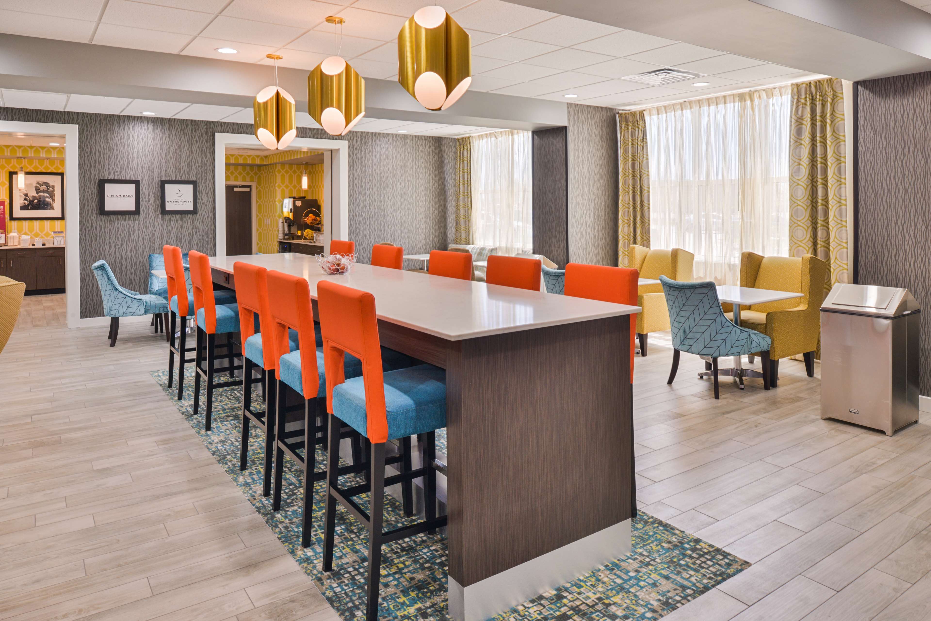 Hampton Inn Emporia - photo 11