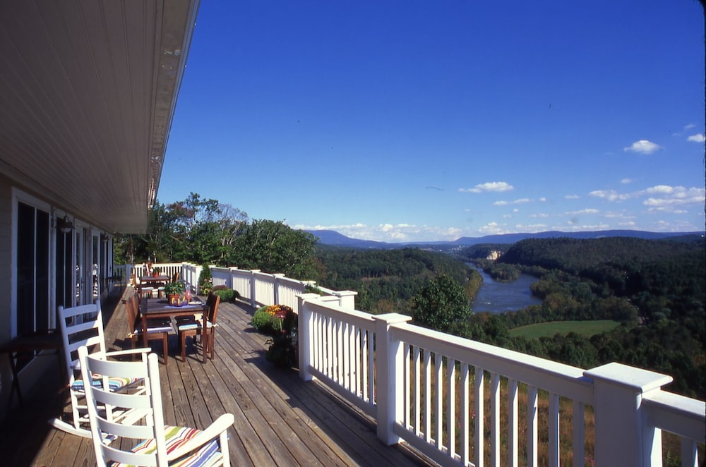 Inn at Riverbend - photo 32