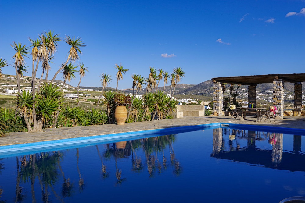 Olivia's Countryside House — 4-Star Luxury Hotel in Paros, Greece