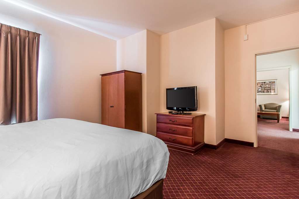 Quality Suites New Iberia - photo 15