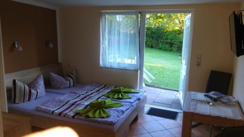 Freude Ferienzimmer 2 - carbon neutral hotel in Unknown City