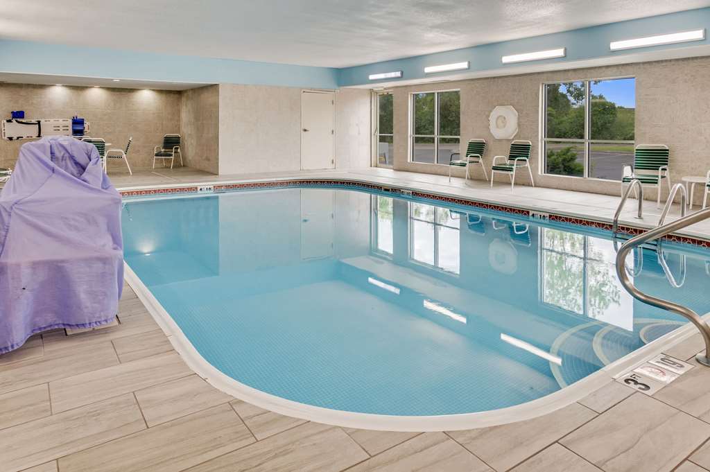 Country Inn & Suites by Radisson Grand Rapids Airport MI - photo 33