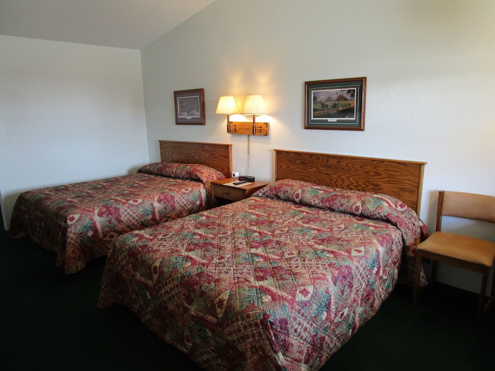 Dakota Country Inn & Suites - photo 7