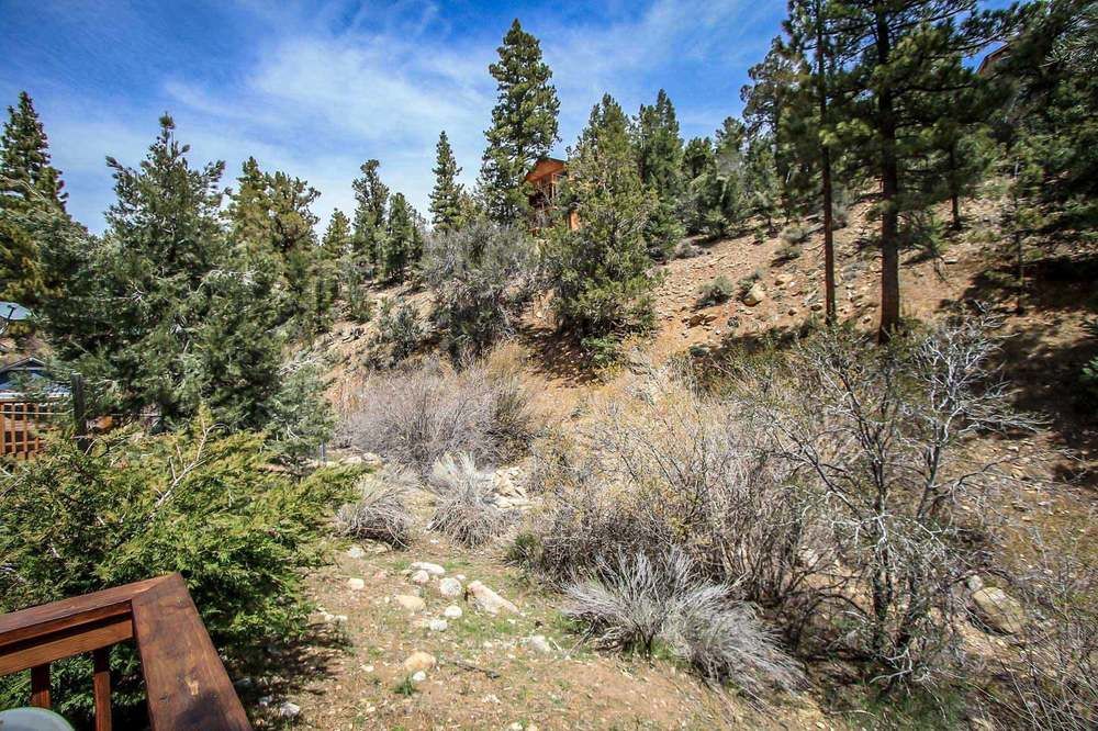 Moon Shadow — 4-Star Luxury Hotel in Big Bear City, United States