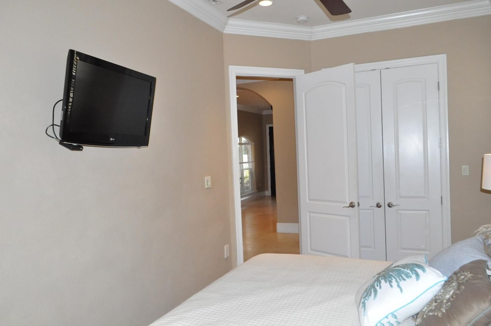 Palazzo by the Sea DBTS 36 Varazze Cay 3BR 3.5BA - photo 11