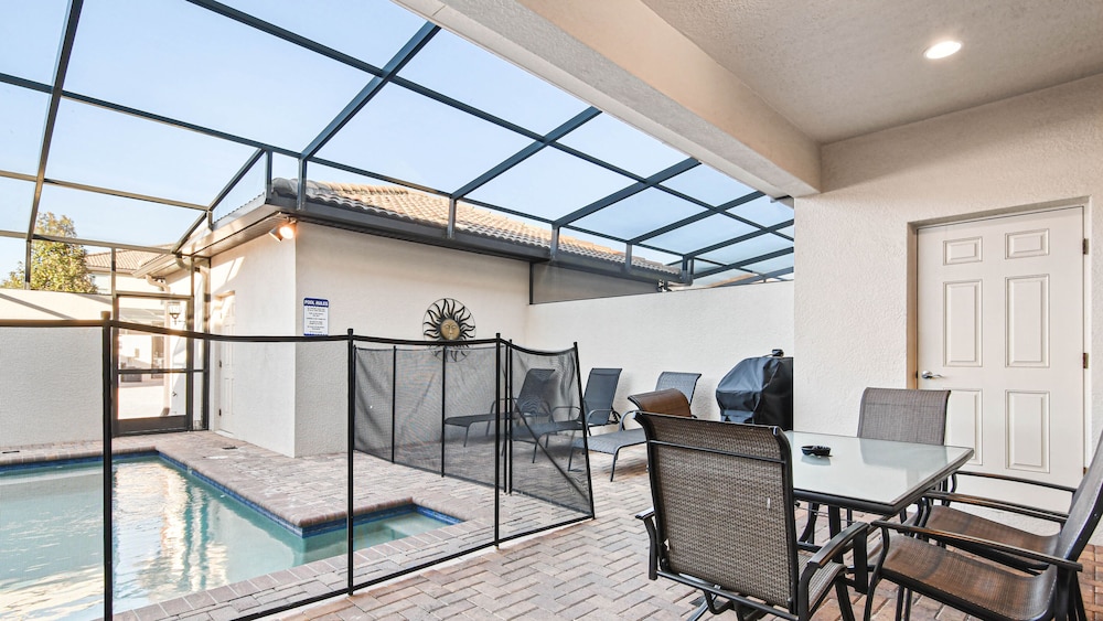 Free Waterpark Access 5br Resort Townhome w Pool - photo 21