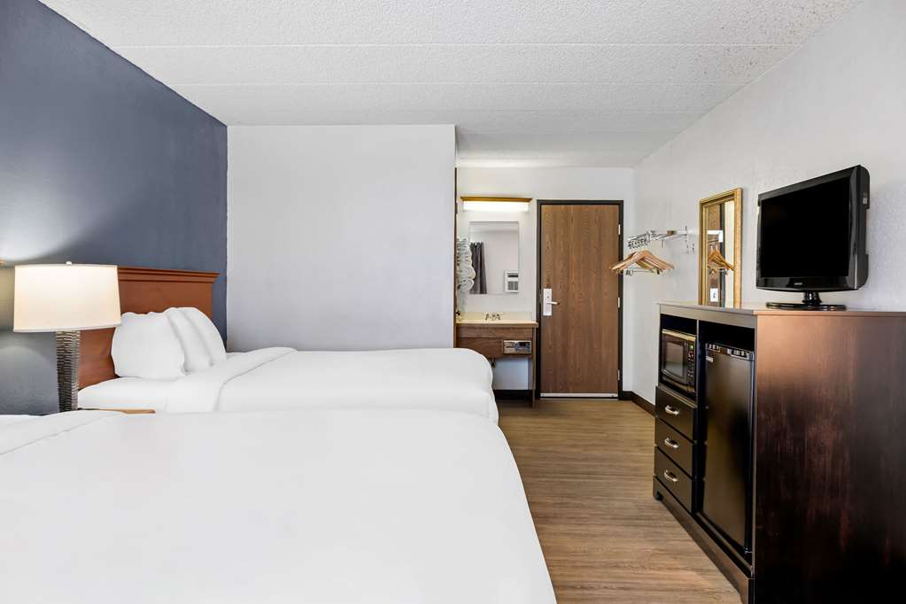 Econo Lodge Billings - photo 9