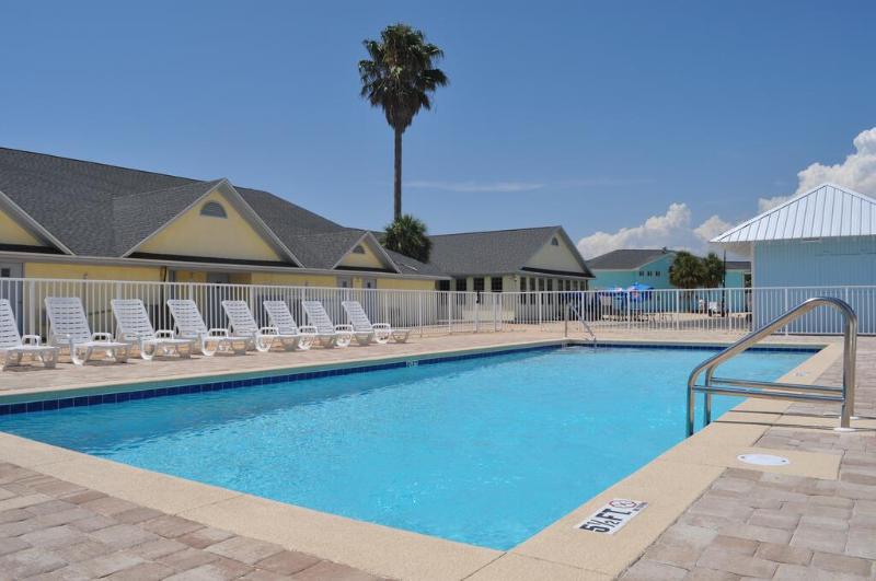 Travelodge by Wyndham Panama City Beach Beachfront - photo 10