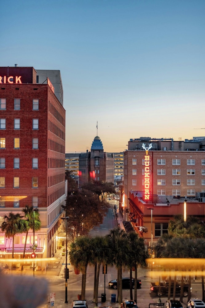 The St. Anthony A Luxury Collection Hotel San Antonio - photo 210