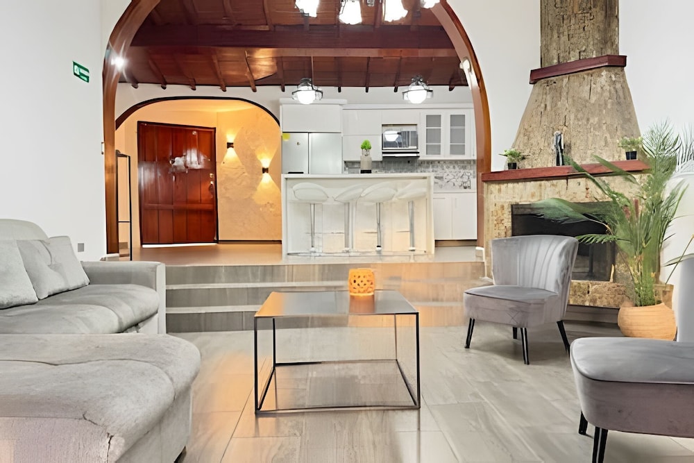 Lakehill Hotel — hotel in Nonsan