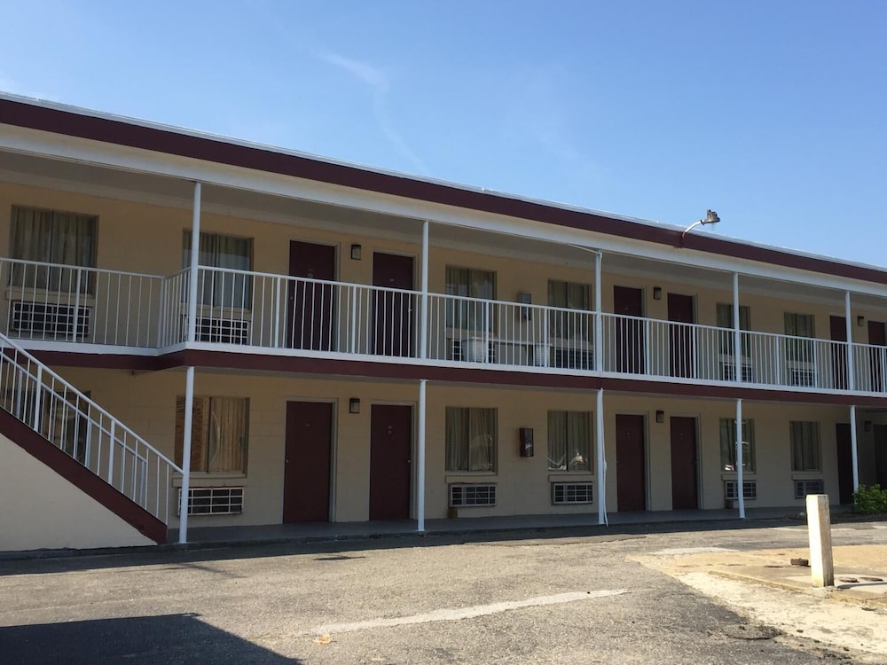 Fort Eustis Inn — Newport News