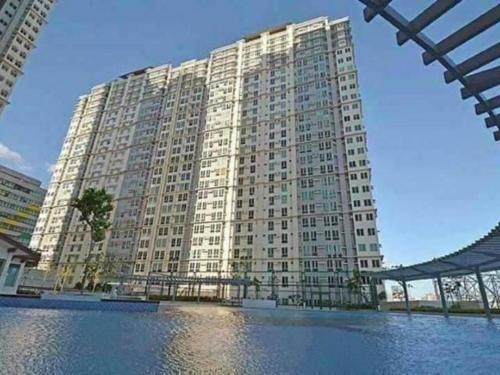 Makati Condo Edsa MRT Magallanes Station Chino Roces Ave cor EDSA IT Hub ONE Ayala Alphaland WiFi by 24K Residences — 4-Star Luxury Hotel in Manila, Philippines