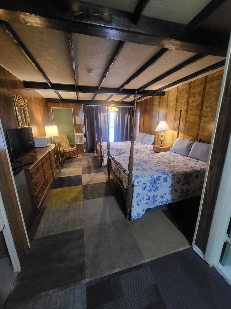 Pocono Mountains Hotel and Spa - photo 35
