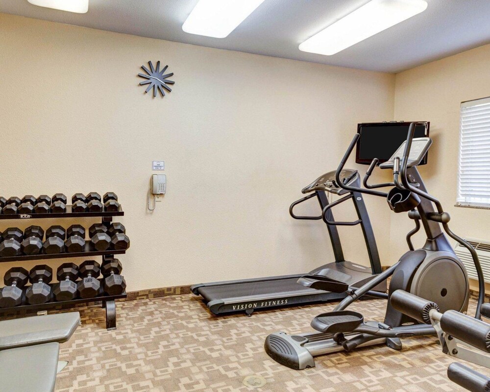 Suburban Extended Stay LaPlace - photo 22