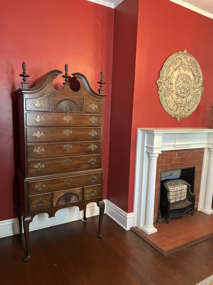 Huffman Manor Inn - photo 14