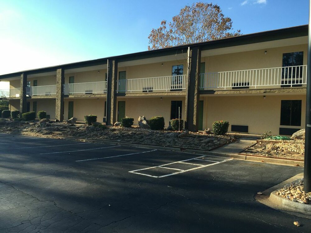 Motel6 Stockbridge GA Hwy 138 W - photo 14