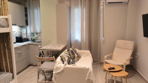 Estelzan Studio — 4-Star Luxury Hotel in Athens, Greece
