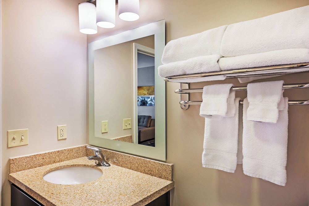 TownePlace Suites by Marriott North Owasso - photo 17