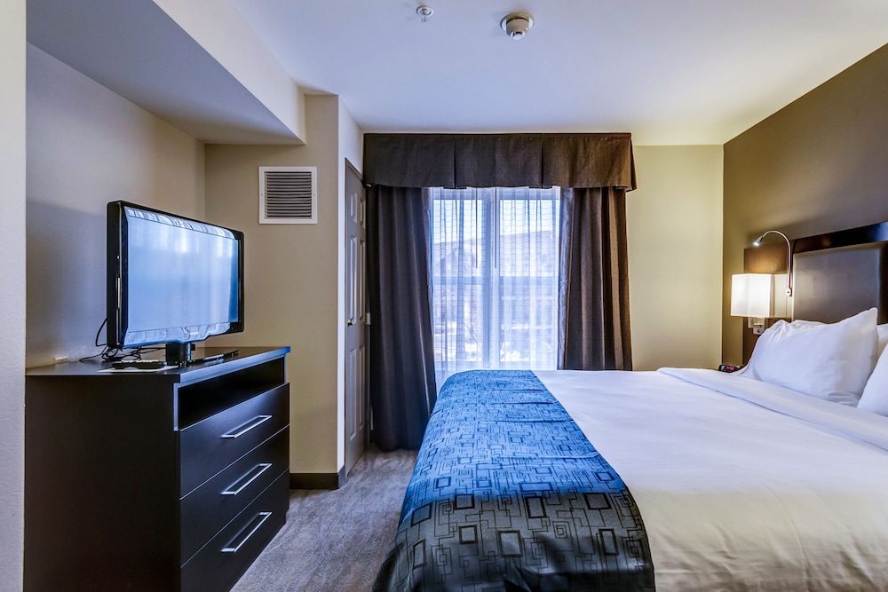 Holiday Inn Express St. Louis West O'Fallon by IHG - photo 15