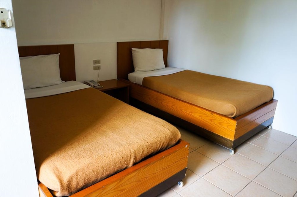 Plernpetch Hotel — Surat Thani — photo 5
