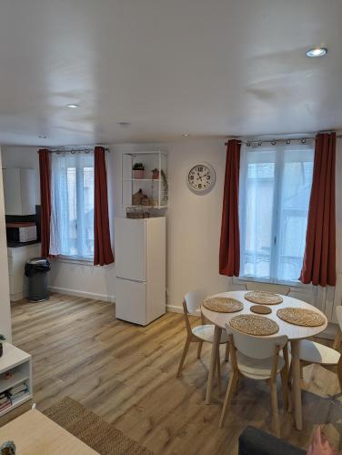 Duplex de 65 M2 Cœur de Bonneval pet-friendly hotel Bonneval