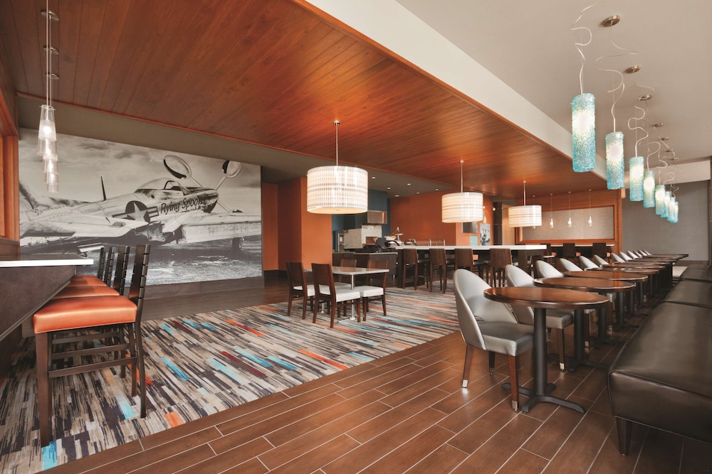 Embassy Suites by Hilton Knoxville West - photo 24
