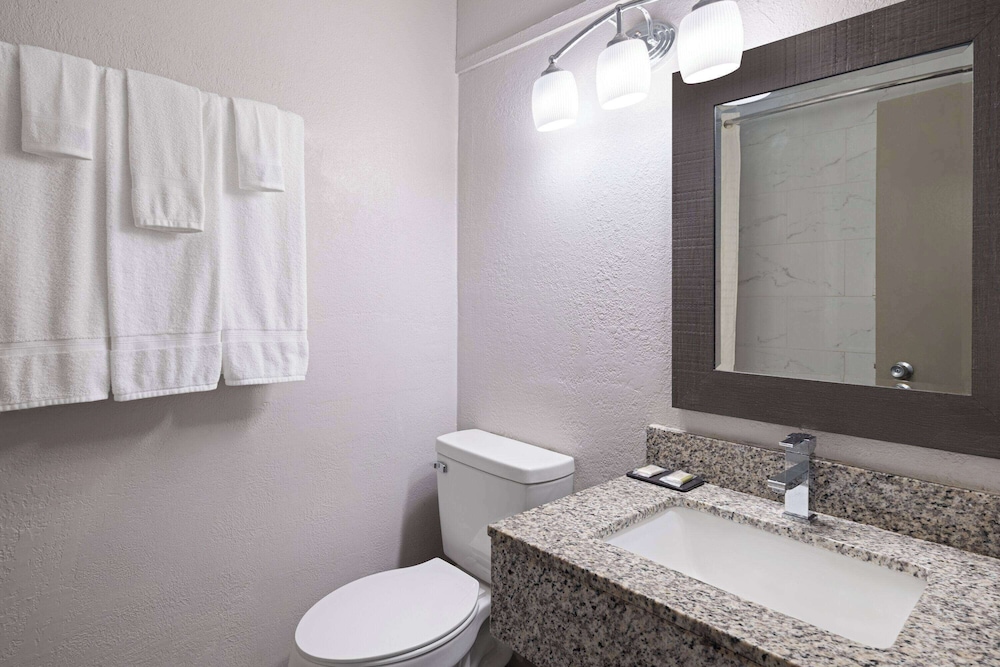 Days Inn by Wyndham Salisbury NC - photo 24