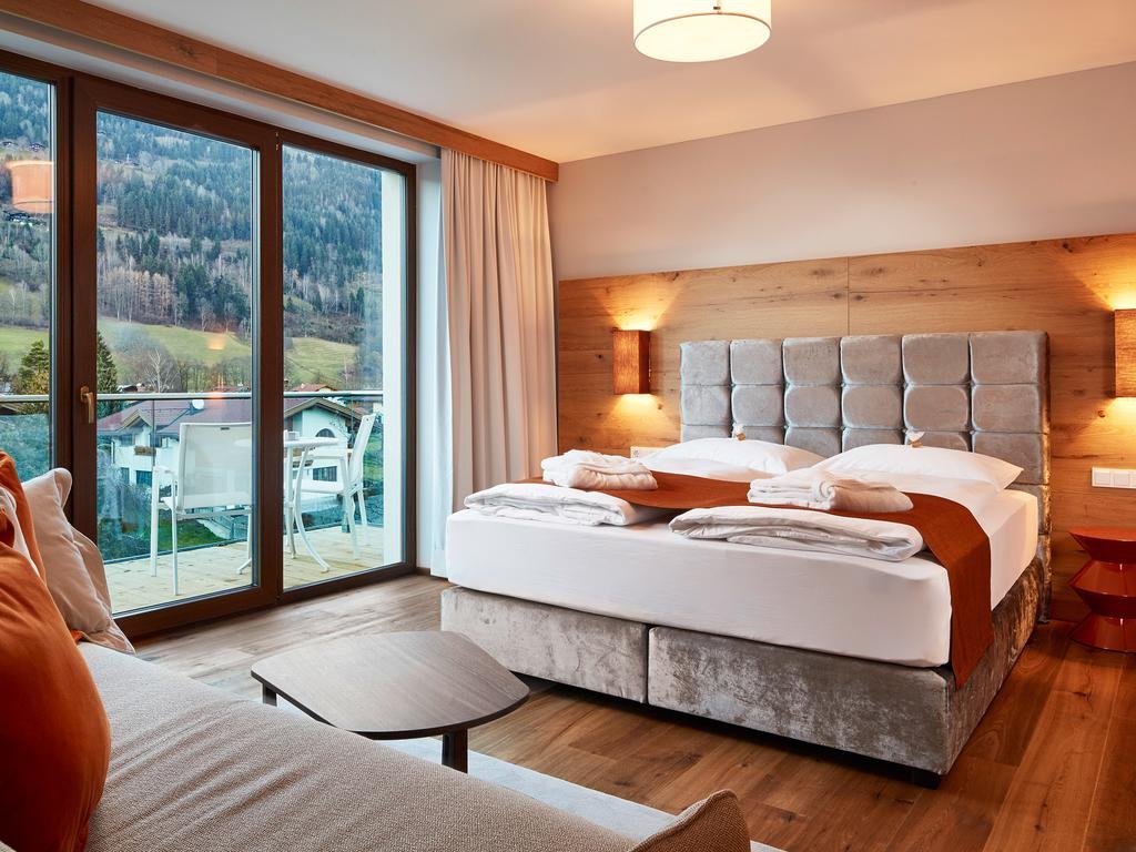 Sonja Alpine Resort - carbon neutral hotel in Piesendorf