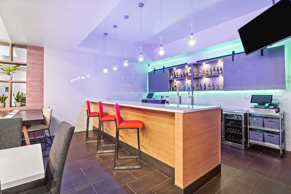 Holiday Inn & Suites Bothell by IHG - photo 36