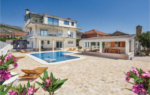 Lovely Apartment In Seget Donji — 4-Star Luxury Hotel in Trogir, Croatia